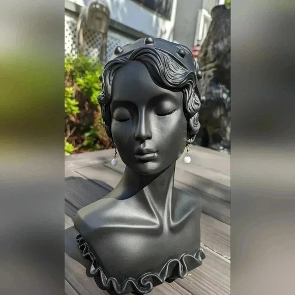 Fashion Jewelry Women's Dangle Earrings (New) - Picture 6 of 9